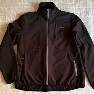 Jeep Men's Black Lightweight Softshell Jacket; Medium wind and water resistant